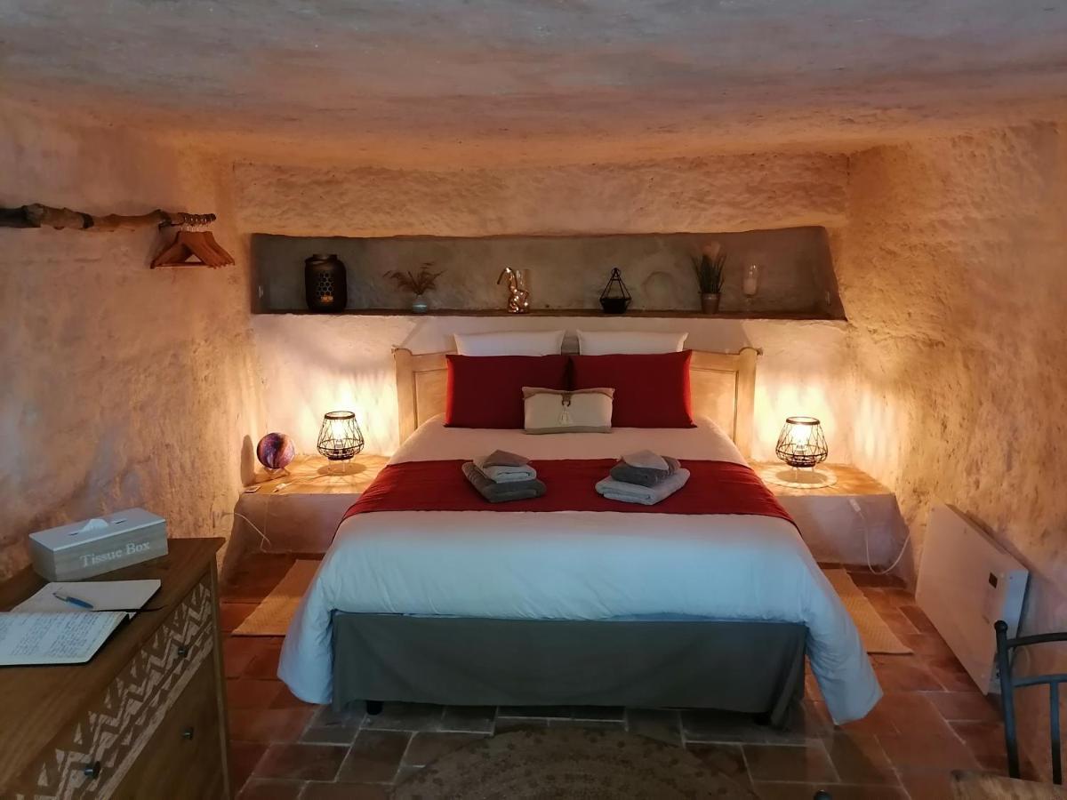 Moulin De Bonfilhon Bed & Breakfast *