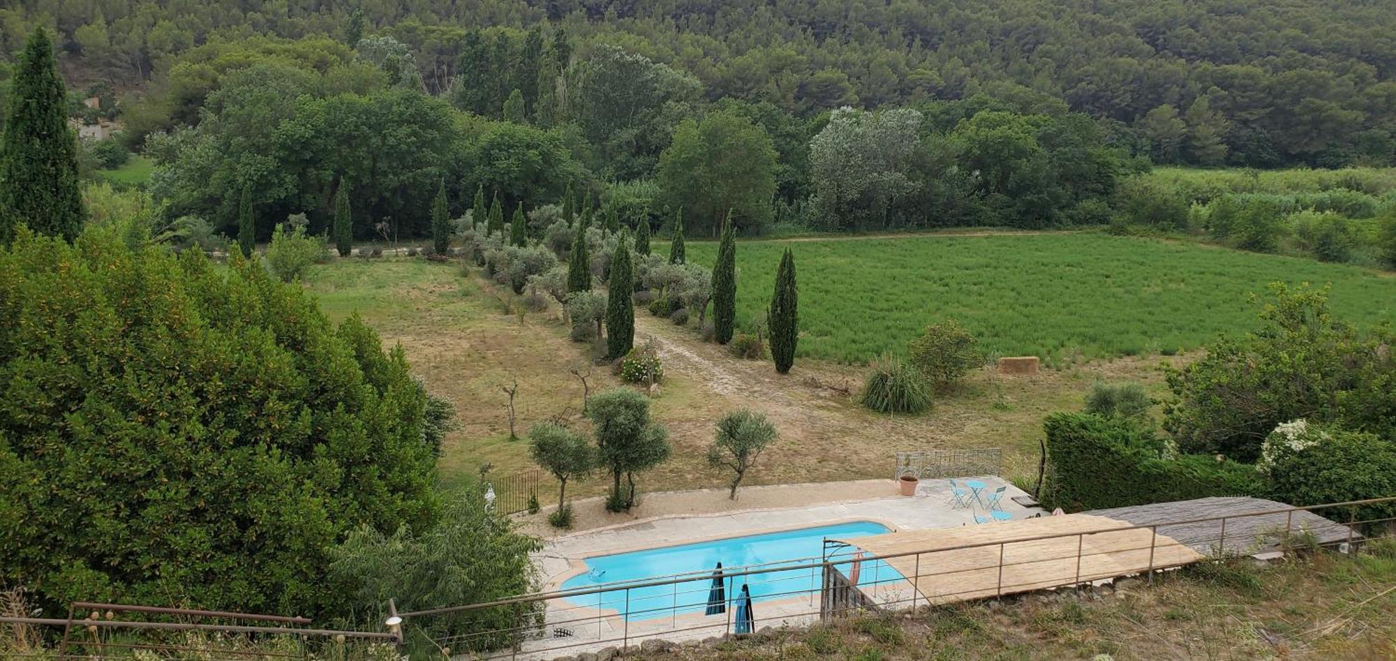 Moulin De Bonfilhon Bed & Breakfast Cornillon-Confoux